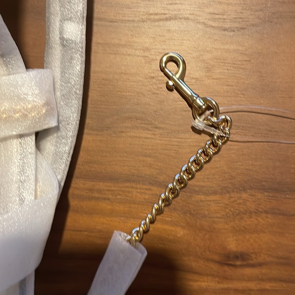 🐝 Coach Phone Crossbody In Signature Canvas With Bee Print - Picture 9 of 10